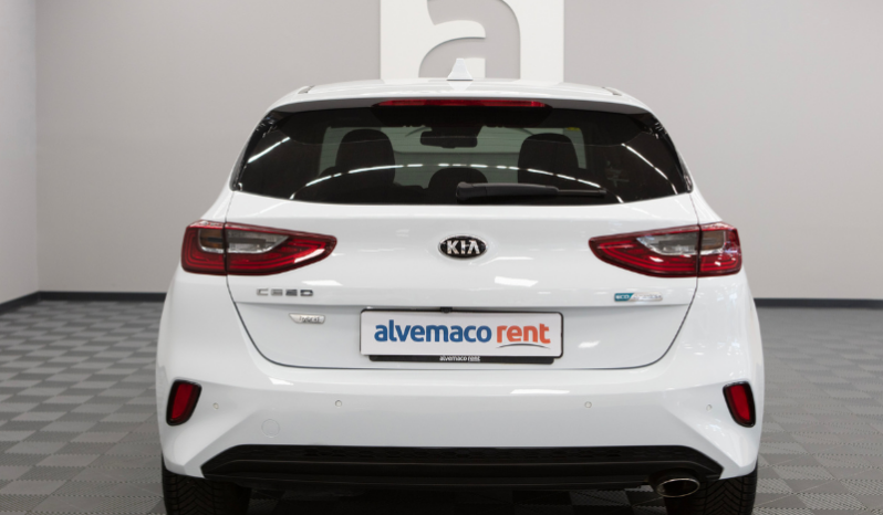 
Kia Ceed 5 puertas 1.6 CRDi MHEV de 136 CV completo									