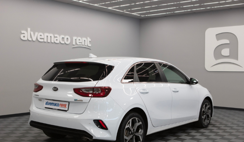 
Kia Ceed 5 puertas 1.6 CRDi MHEV de 136 CV completo									