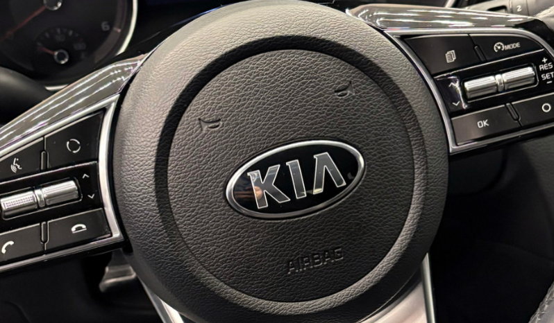 
Kia Ceed 5 puertas 1.6 CRDi MHEV de 136 CV completo									