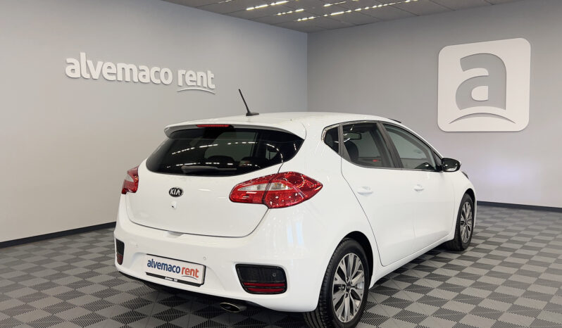 
KIA cee’d 1.4 CRDi WGT Tech completo									