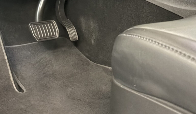 
TESLA Model Y Gran Autonomia 4WD completo									