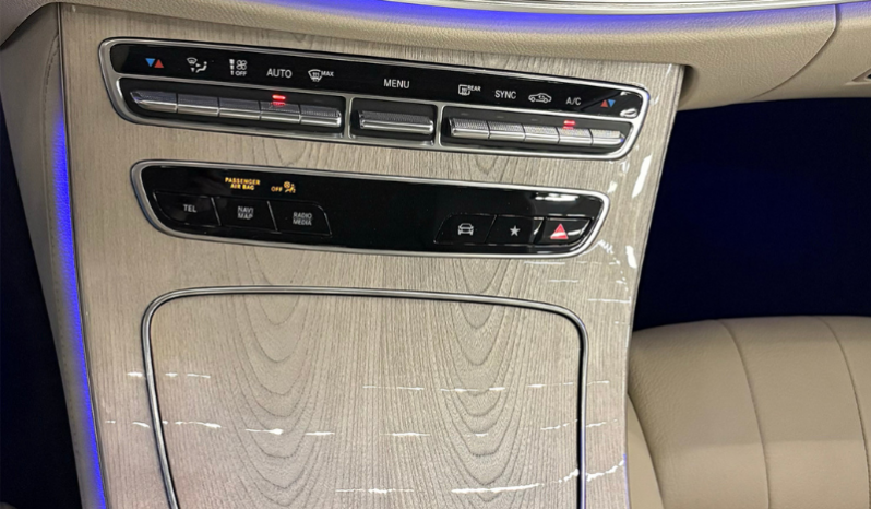 
MERCEDES-BENZ Clase E E 220 d 4MATIC Coupe completo									