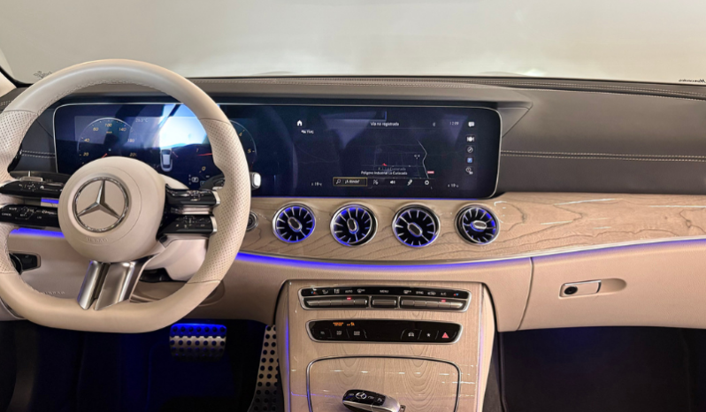 
MERCEDES-BENZ Clase E E 220 d 4MATIC Coupe completo									
