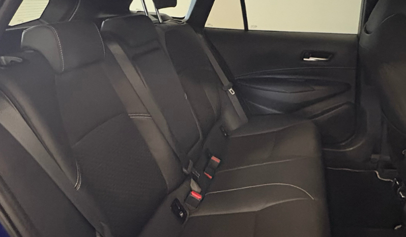 
TOYOTA Corolla 200H Style EditionTouring Sport completo									