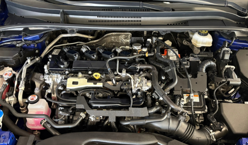 
TOYOTA Corolla 200H Style EditionTouring Sport completo									