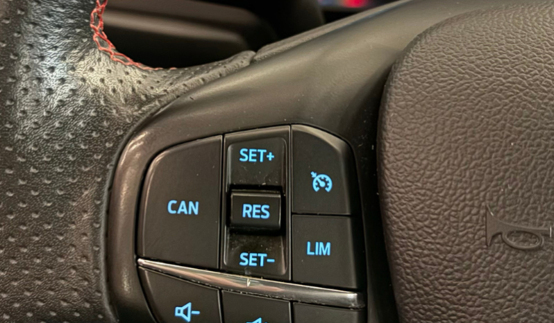 
FORD Focus 1.5 Ecoblue STLine SB completo									