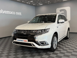 MITSUBISHI Outlander 2.4 PHEV Kaiteki Auto 4WD