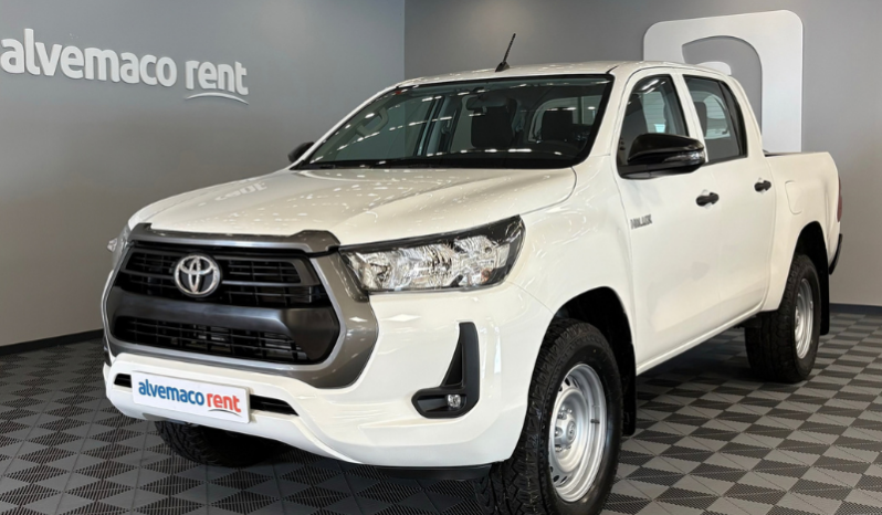 
TOYOTA Hilux 2.4 D4D Cabina Doble GX completo									